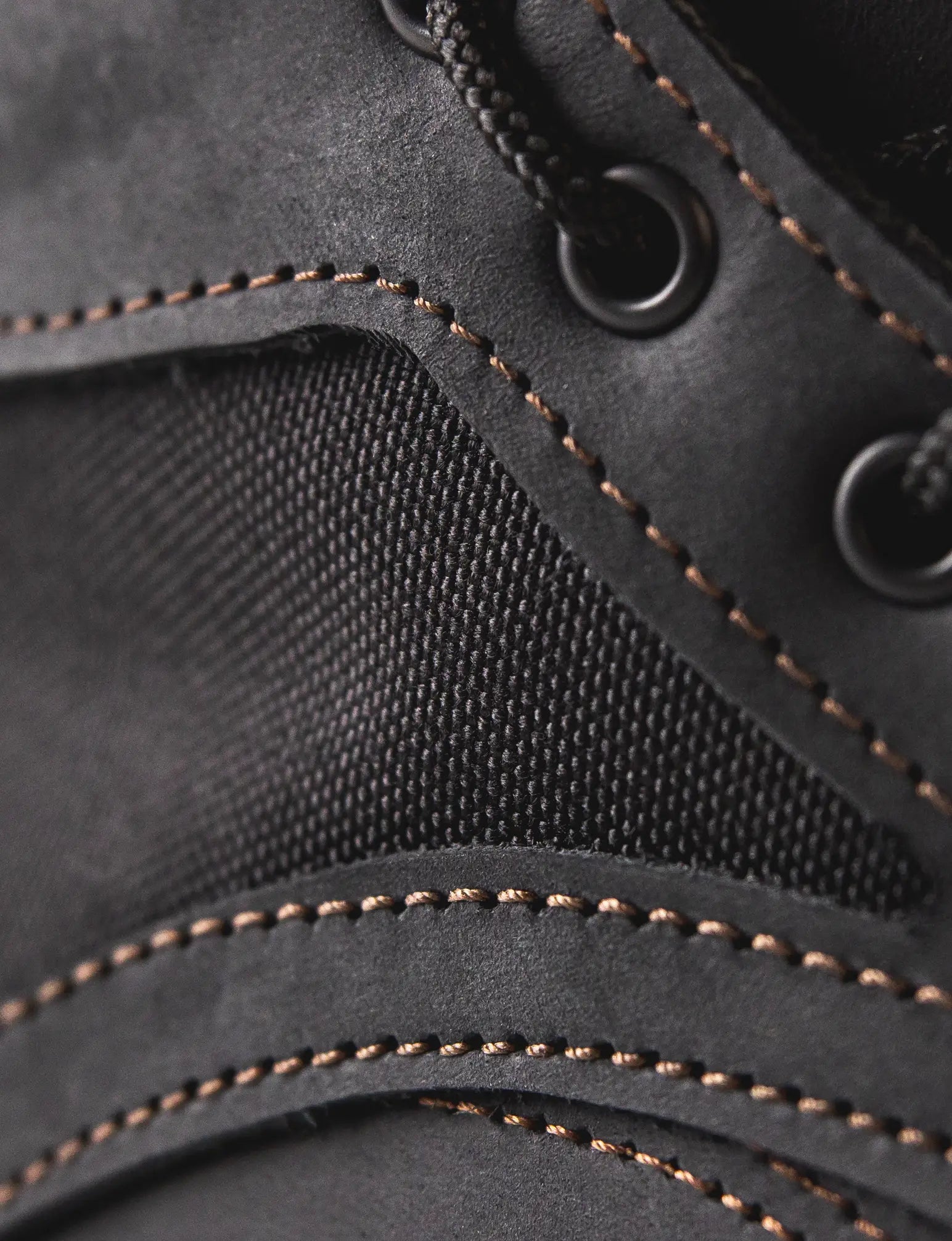 THE CORONADO 6 INCH HYBRID BOOT - CHRISTY BLACK - Image 6