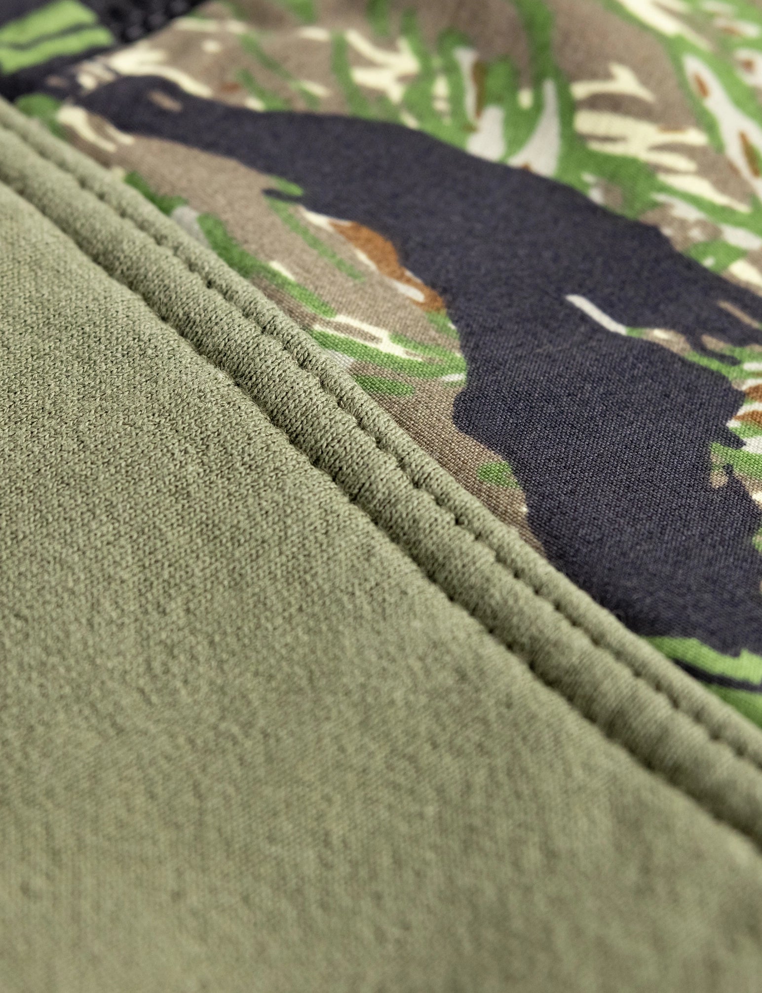 THE HEAVY HALF ZIP HOODIE - Image 47